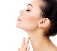 remove wrinkles on the neck