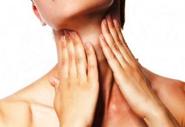 причины появления морщин на шее